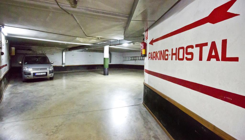 Hostal Lizana Huesca Kültér fotó