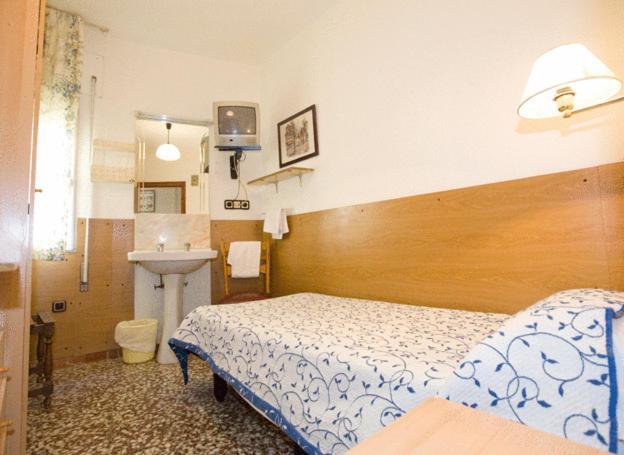 Hostal Lizana Huesca Kültér fotó