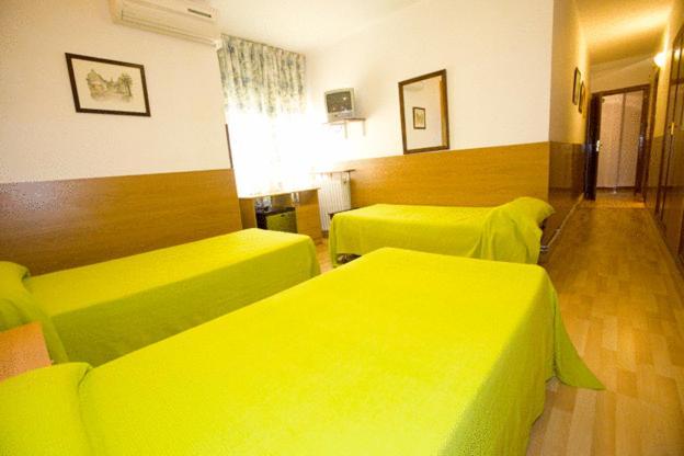Hostal Lizana Huesca Kültér fotó